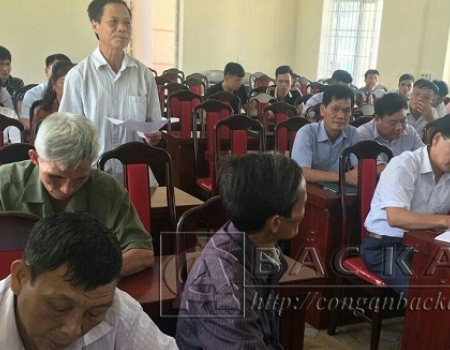 Tại diễn đàn đã có nhiều ý kiến phát biểu góp ý cho công an huyện