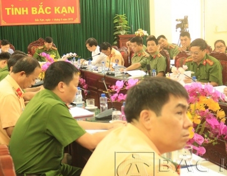 Các đại biểu tại điểm cầu Công an tỉnh Bắc Kạn theo dõi Hội nghị
