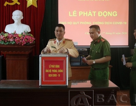 CBCS Công an huyện Chợ Mới quyên góp, ủng hộ Quỹ phòng chống dịch Covid-19