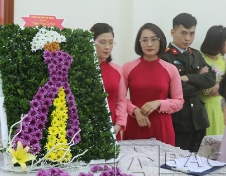 Phần thuyết trình của đội thi đền từ phòng An ninh đối ngoại