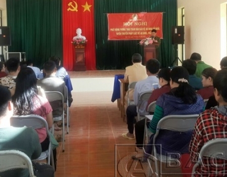 Buổi phát động thu hút hơn 200 quần chúng tham gia.