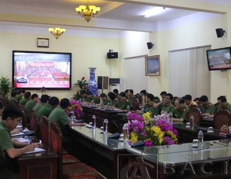 Các đại biểu tham gia học tập tại Hội trường giao ban trực tuyến Công an tỉnh