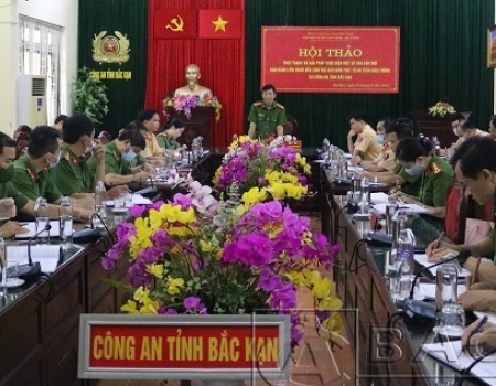 Đại tá Hà Trọng Trung chủ trì Hội thảo