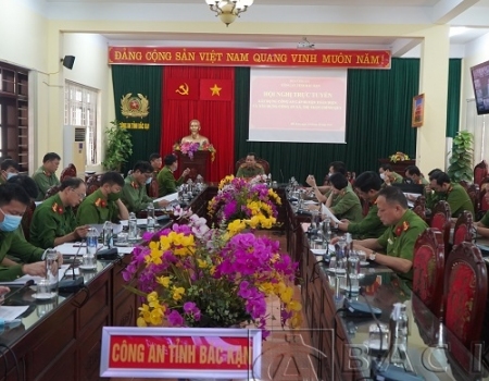 Đại tá Hà Văn Tuyên, Giám đốc Công an tỉnh chủ trì Hội nghị tại điểm cầu Bắc Kạn