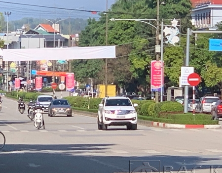Trong thời hạn 30 ngày, kể từ ngày làm giấy tờ chuyển quyền sở hữu xe cần đến cơ quan đăng ký xe làm thủ tục cấp đăng ký, biển số.
