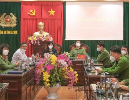 Đại biểu dự lễ kỷ niệm tại điểm cầu Bắc Kạn.