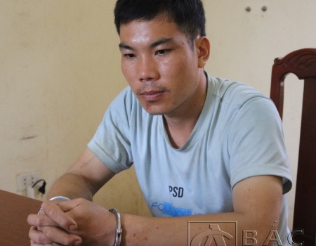 Đinh Hữu Ngộ tại cơ quan công an