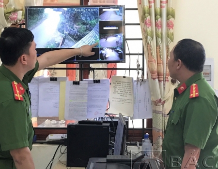 Lực lượng Công an xã chủ động tham mưu lắp đặt hệ thống camera an ninh tại các vị trí xung yếu, quan trọng trên địa bàn phục vụ công tác đảm bảo ANTT.  