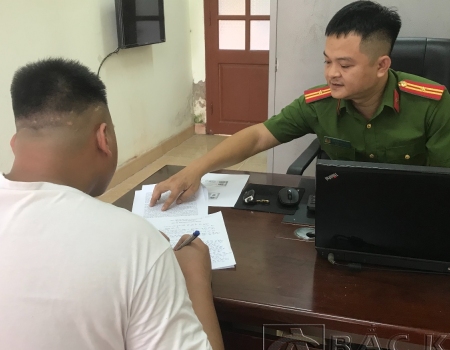 Nạn nhân H.V.T trình báo tại cơ quan Công an