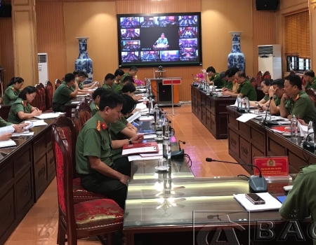 Các đại biểu tại điểm cầu Công an tỉnh Bắc Kạn