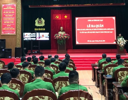 Đại tá Nguyễn Thanh Tuân, Phó Giám đốc Công an tỉnh quán triệt tại Lễ ra quân