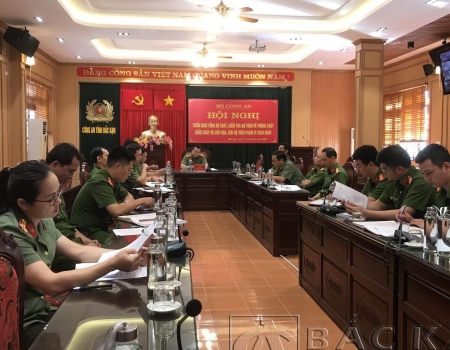 Các đại biểu tại điểm cầu Công an tỉnh Bắc Kạn