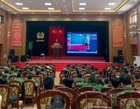 Điểm cầu tại Đảng bộ Công an tỉnh thu hút trên 200 đảng viên tham gia học tập.