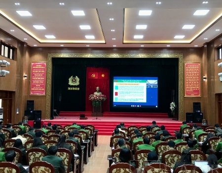 Các đại biểu tại điểm cầu Công an tỉnh 