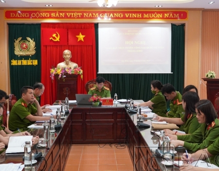 Đại biểu tham dự hội nghị tại điểm cầu Công an Bắc Kạn