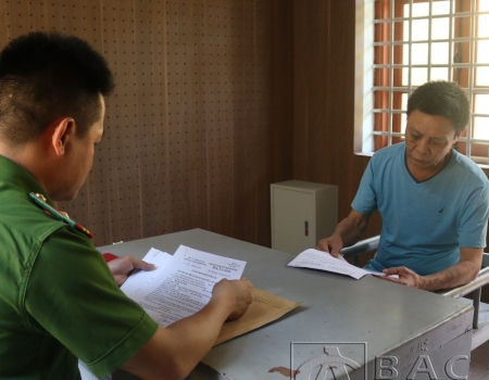 Đối tượng Nguyễn Văn Minh tại cơ quan Công an