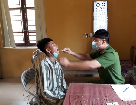 Phạm nhân chấp hành án được khám sức khỏe định kỳ