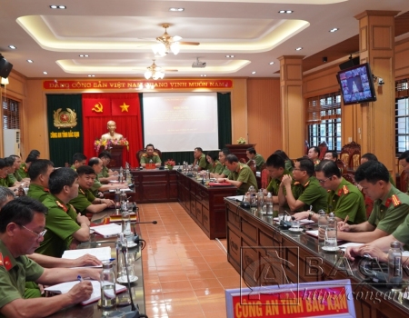 Đại biểu dự hội nghị tại điểm cầu Công an tỉnh Bắc Kạn