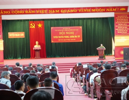 Toàn cảnh buổi tuyên truyền