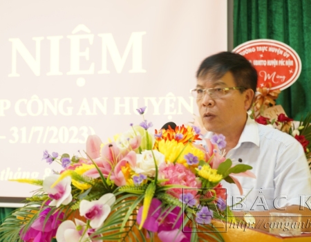 Đồng chí Dương Văn Tuyến, Tỉnh uỷ viên, Bí thư Huyện uỷ phát biểu chỉ đạo