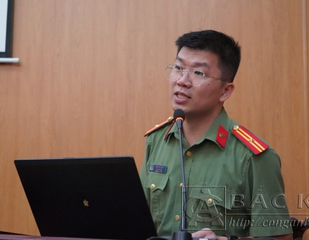 Tuyên truyền viên phổ biến các phương thức, thủ đoạn của tội phạm trên không gian mạng