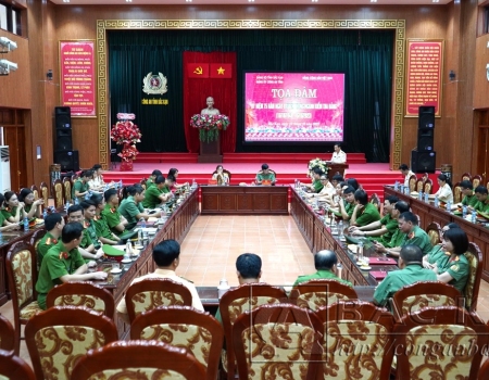 Toàn cảnh buổi toạ đàm