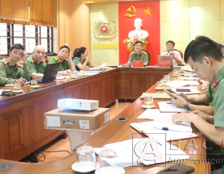 Các đại biểu tham dự hội nghị