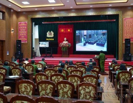 Các đại biểu tại điểm cầu Công an tỉnh Bắc Kạn