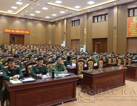 Hơn 100 đại biểu dự hội nghị