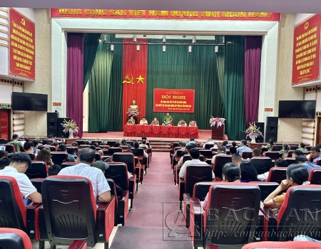Các đại biểu dự buổi đối thoại