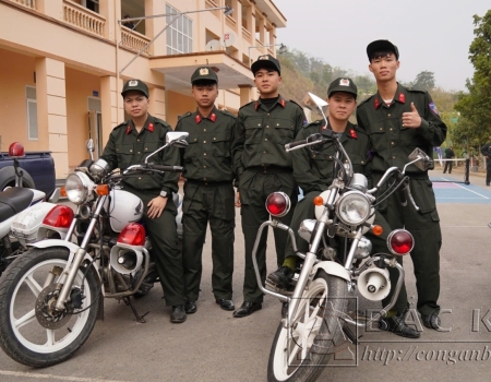Các chiến sĩ thường trực sẵn sàng chiến đấu