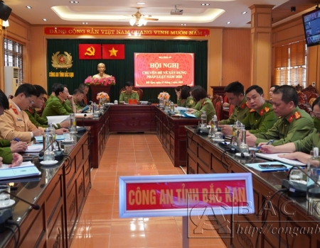 Các đại biểu dự hội nghị tại điểm cầu Công an Bắc Kạn