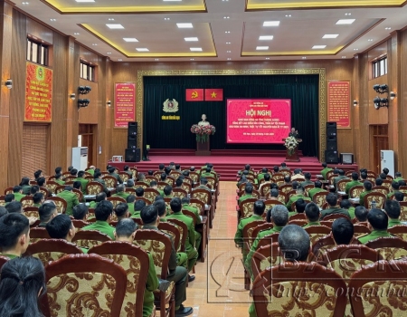 Toàn cảnh hội nghị
