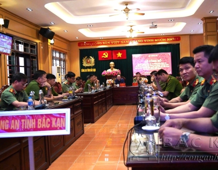 Các đại biểu tại điểm cầu Công an tỉnh Bắc Kạn