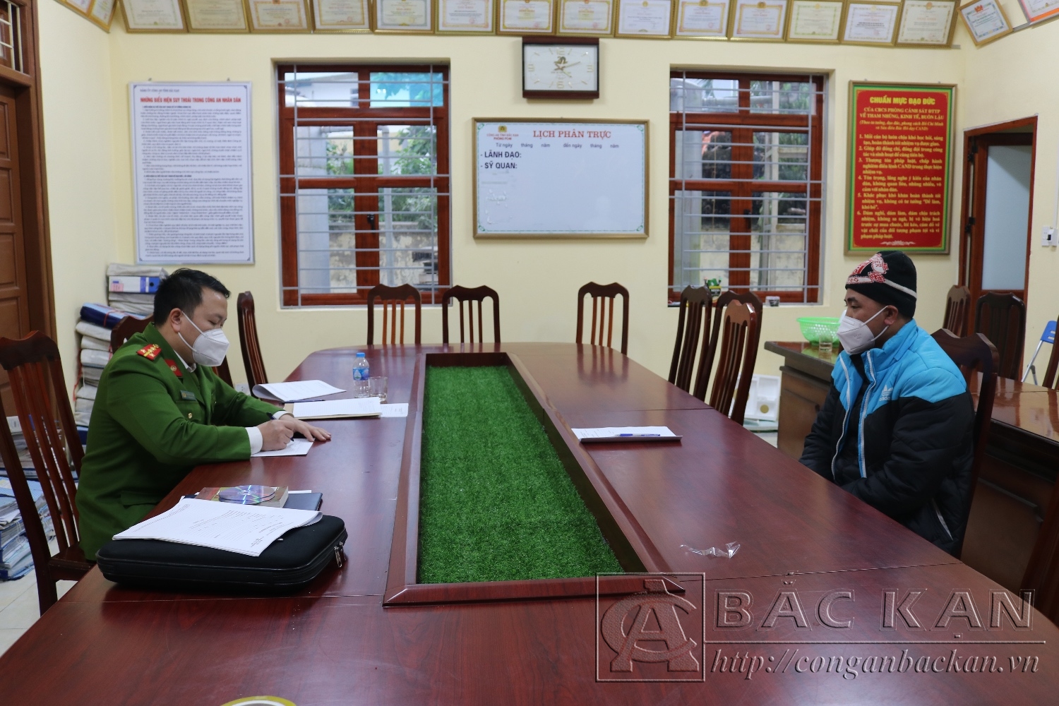 Cơ quan Cảnh sát điều tra Công an tỉnh làm việc với Đỗ Xuân Vĩnh  