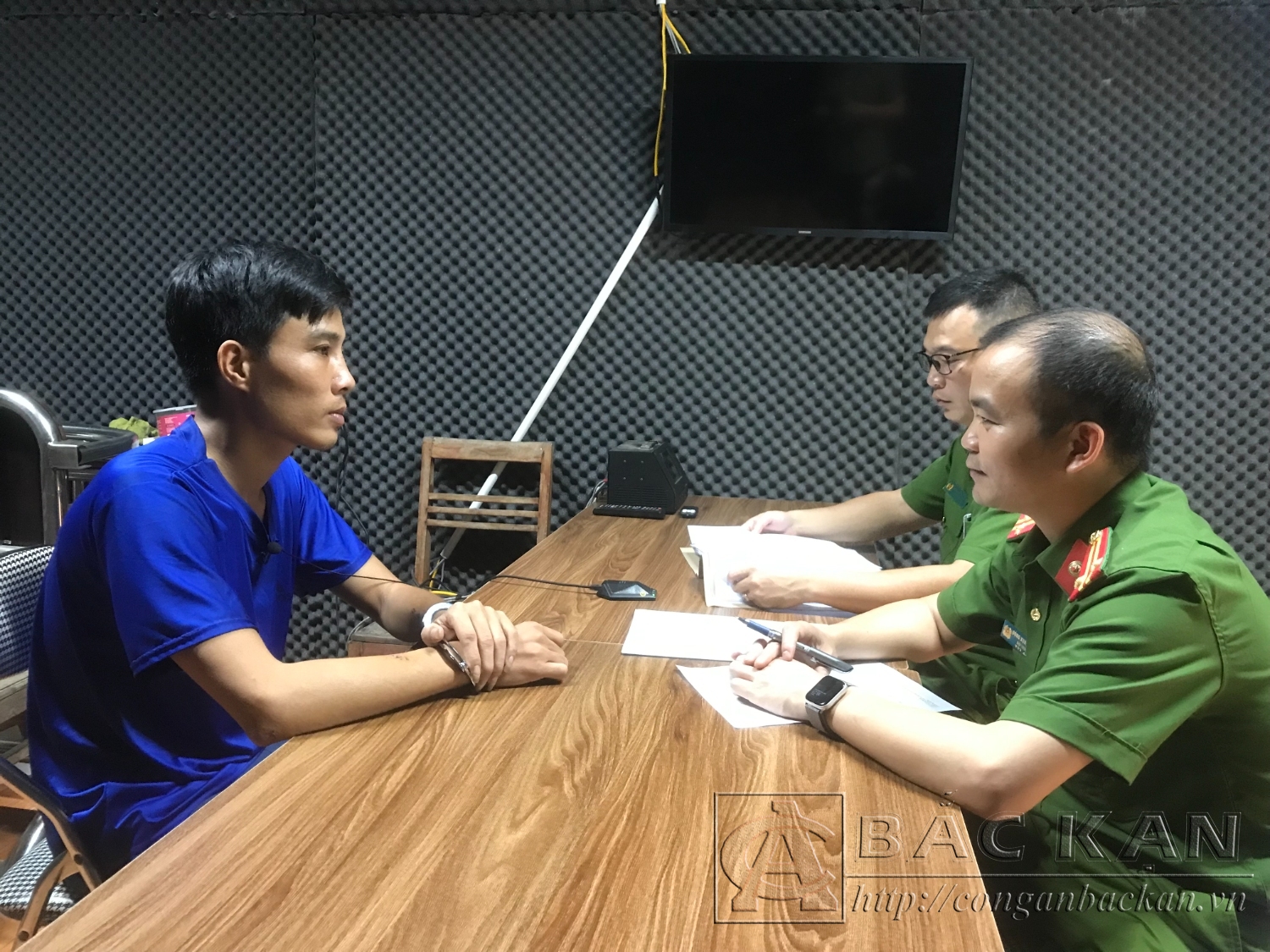 Ngô Đại Truyền tại cơ quan Công an