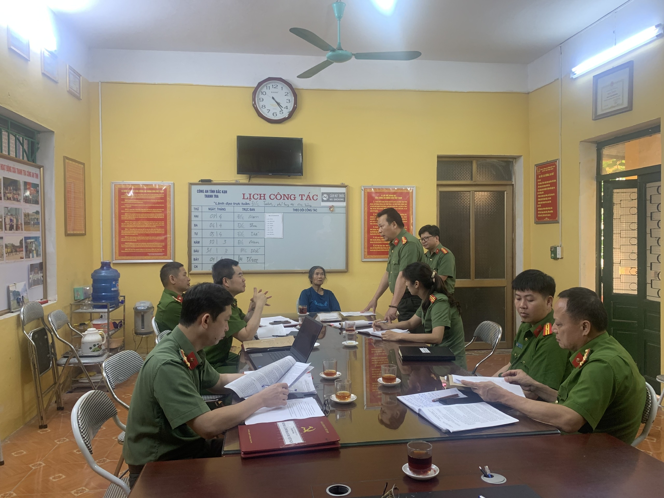 Một buổi tiếp công dân tại Trụ sở Thanh tra Công an tỉnh