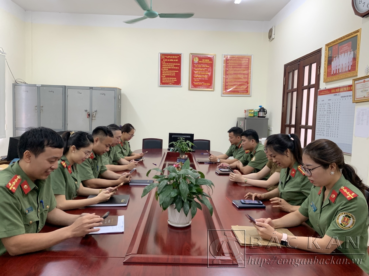 Cán bộ chiến sỹ tham gia cuộc thi
