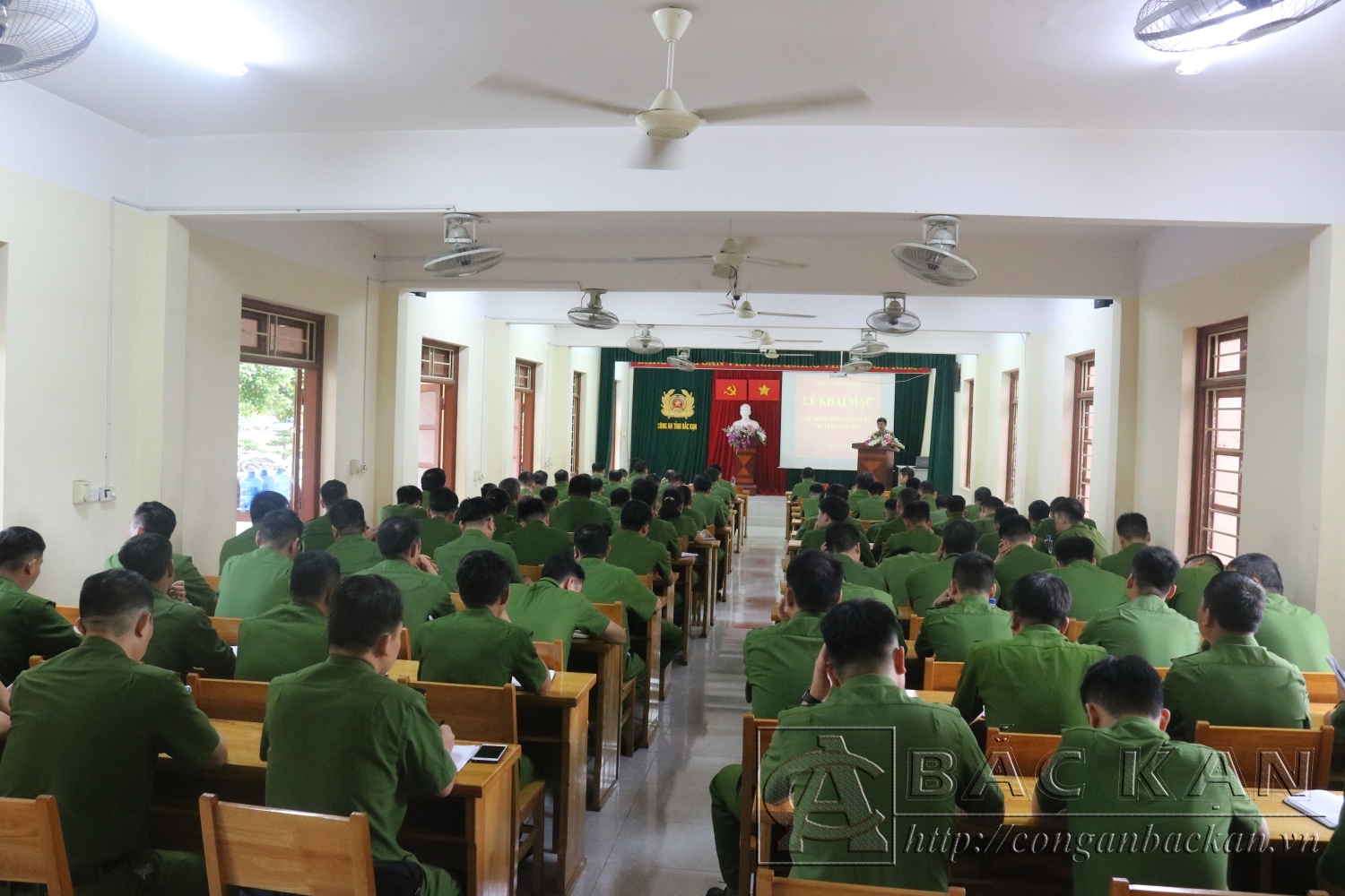 Toàn cảnh lớp tập huấn