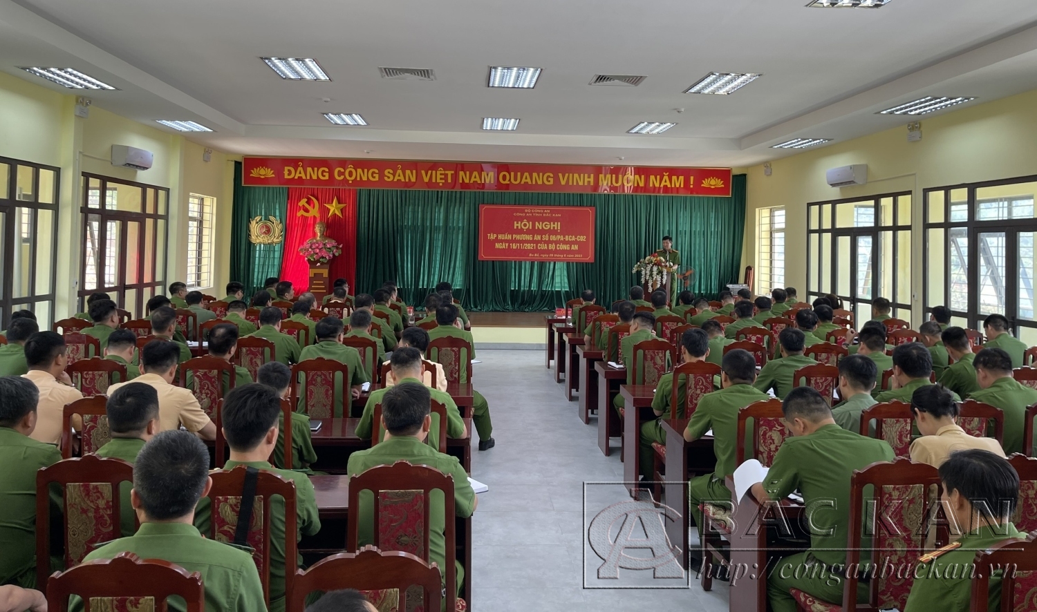 Tham dự tập huấn có hơn 100 đại biểu thuộc Công an các đơn vị, địa phương