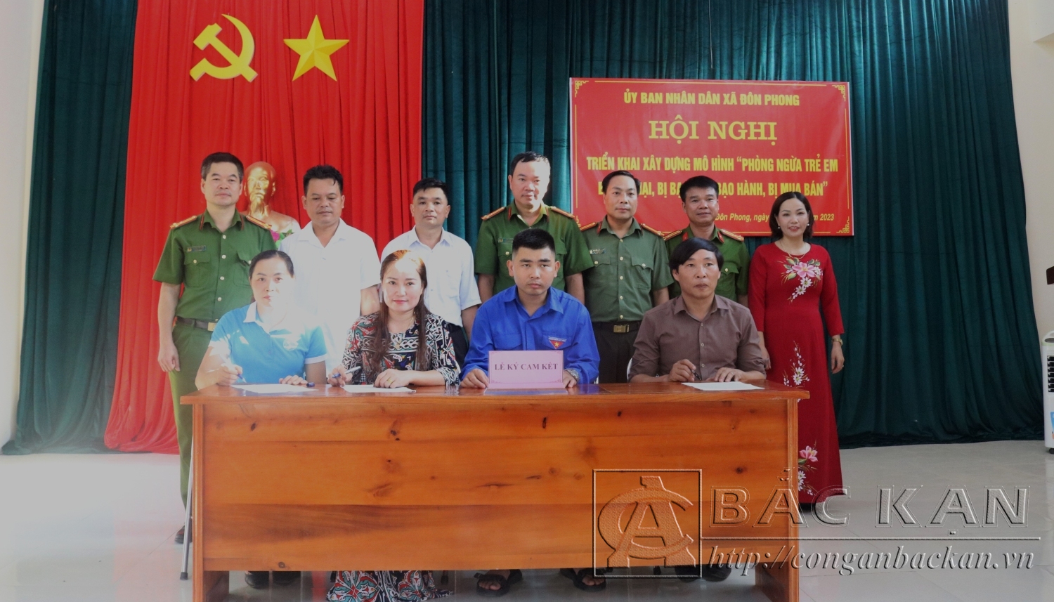 Lễ ký cam kết ra mắt mô hình “Phòng ngừa trẻ em bị xâm hại tình dục, bị bạo lực, bạo hành, bị mua bán” tại xã Đôn Phong