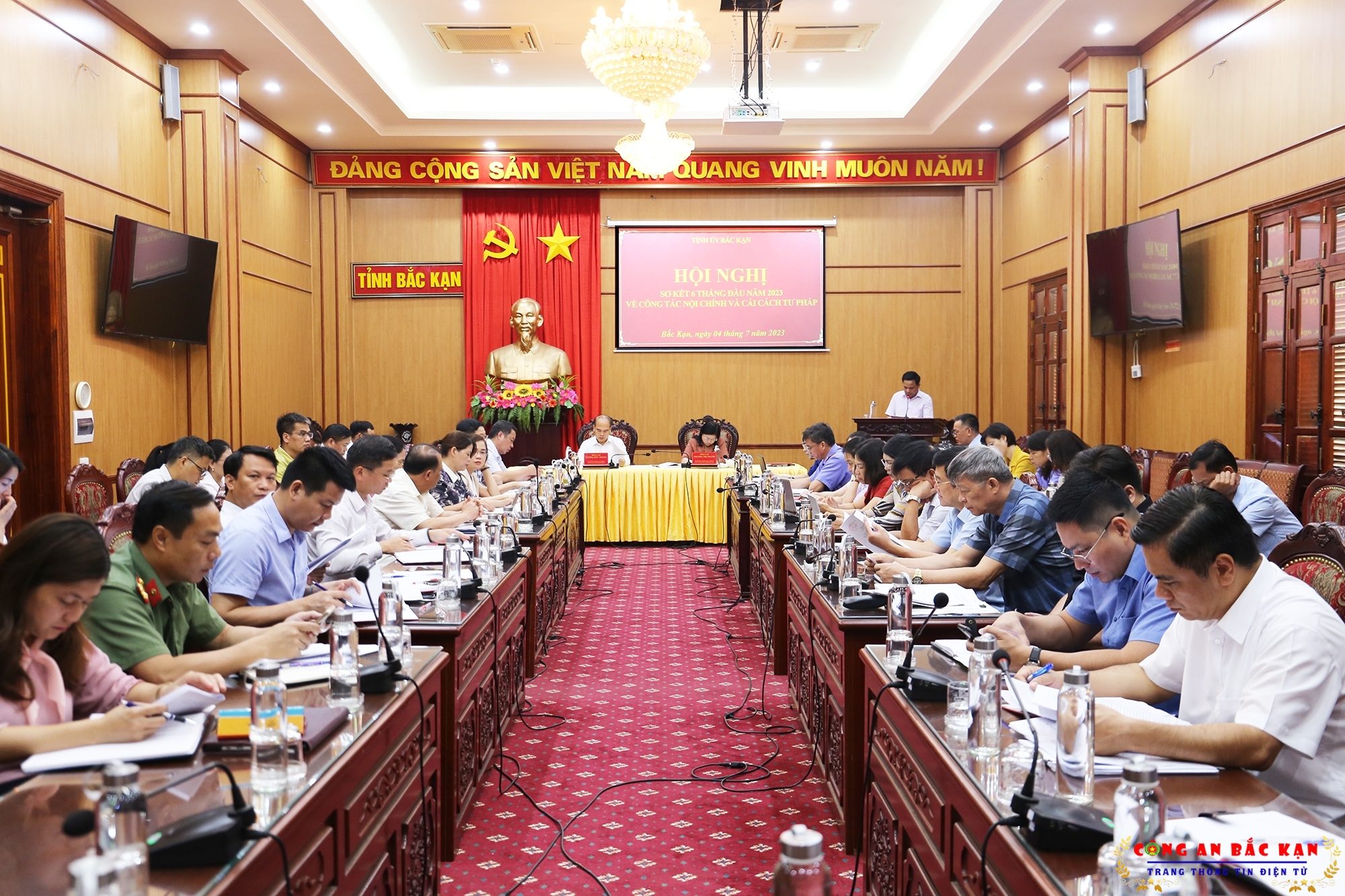 Chủ động giải quyết kịp thời những vụ việc phức tạp về an ninh trật tự tại cơ sở