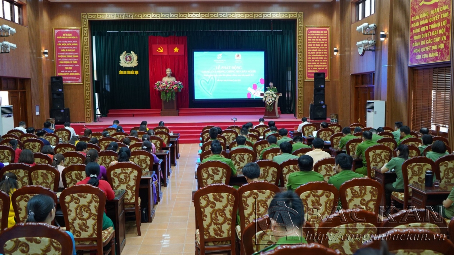 Toàn Cảnh Lễ phát động