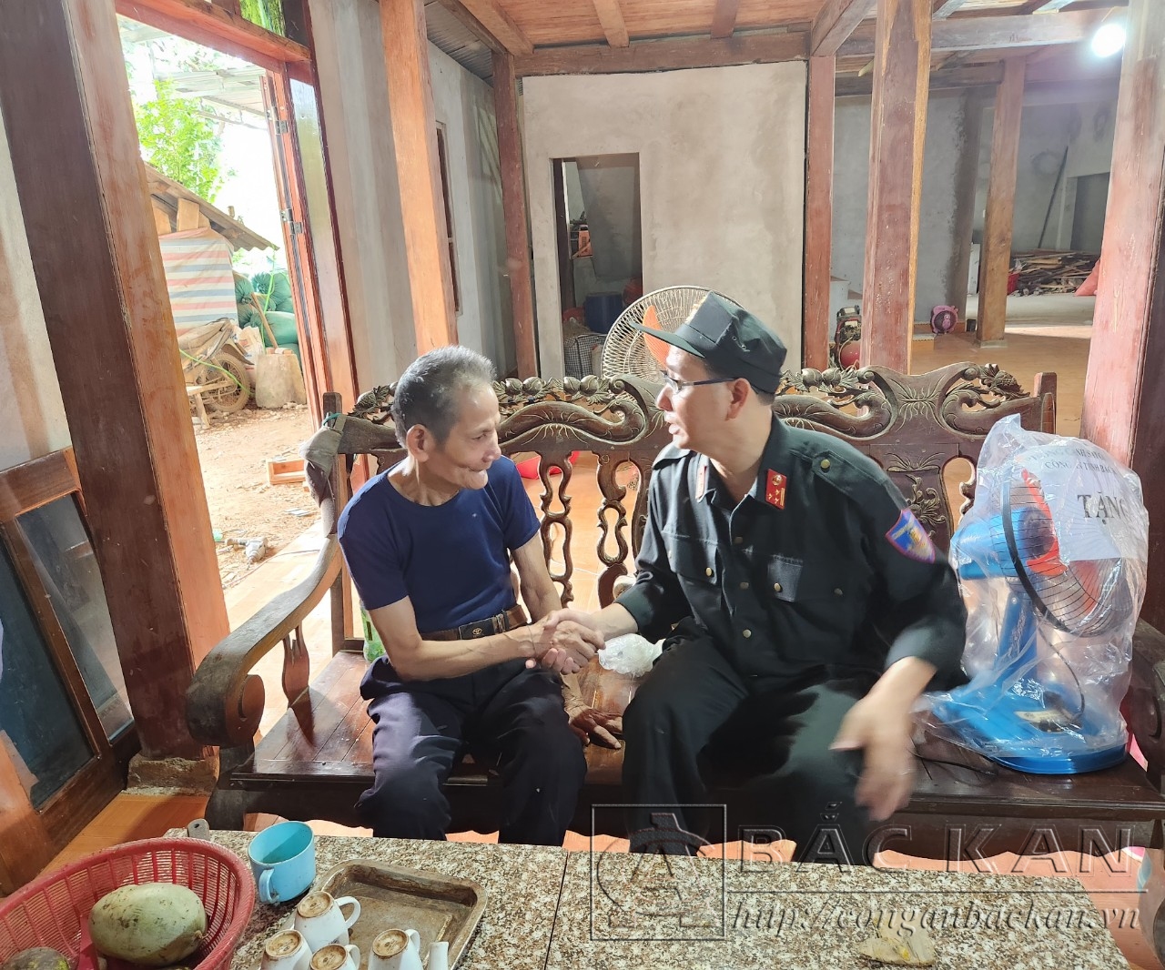 tặng quà 3