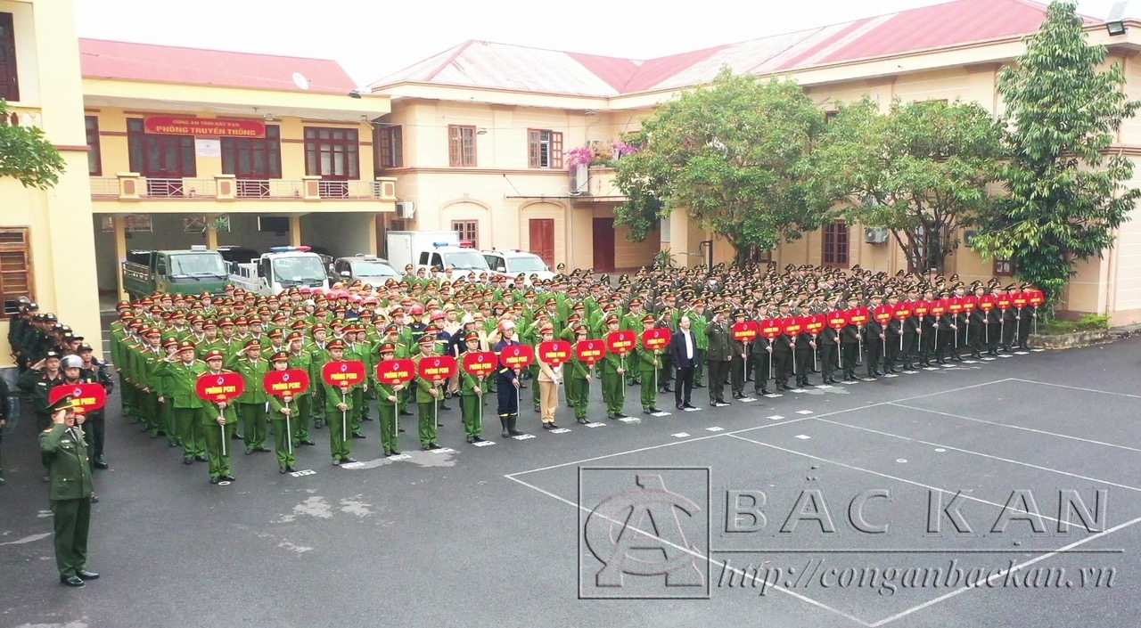 Công an Bắc Kạn luôn chú trọng xây dựng lực lượng ngày càng trong sạch, vững mạnh, xứng đáng với sự tin cậy của Đảng, Nhà nước và Nhân dân