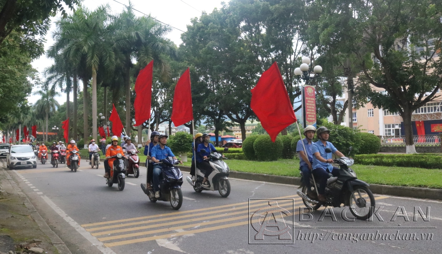 1531 Diễu hành hưởng ứng, thi đua nâng cao hiệu quả công tác phòng cháy, chữa cháy và cứu nạn cứu hộ