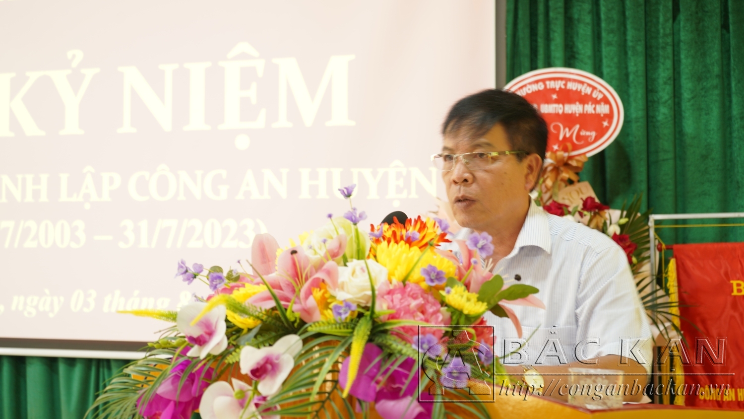 Đồng chí Dương Văn Tuyến, Tỉnh uỷ viên, Bí thư Huyện uỷ phát biểu chỉ đạo