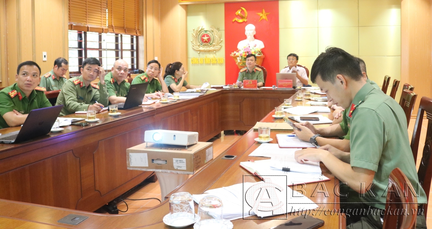 Các đại biểu tham dự hội nghị