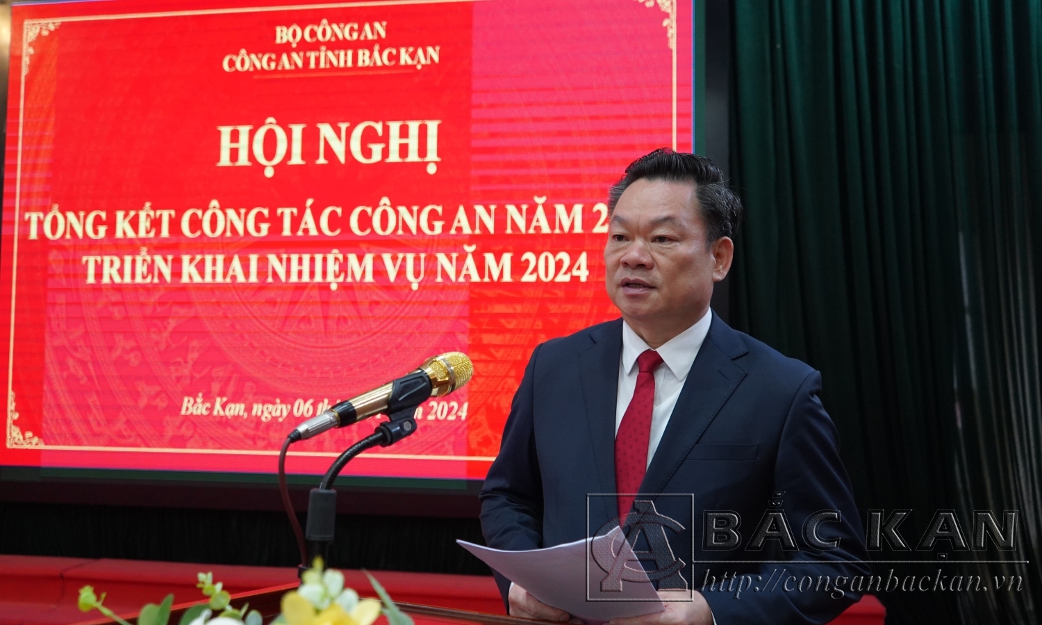 4 Đồng chí Hoàng Duy Chinh, Ủy viên BCH Trung ương Đảng, Bí thư Tỉnh ủy, Trưởng đoàn đại biểu Quốc hội tỉnh Bắc Kạn phát biểu chỉ đạo