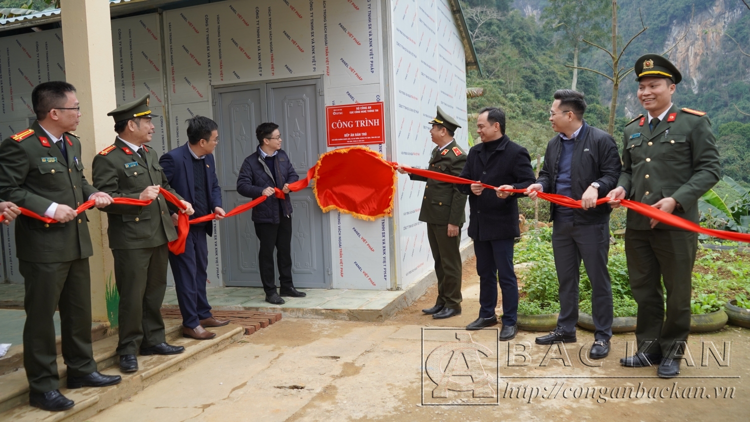 Khánh thành công trình Bếp ăn Điểm trường Khuổi Làng